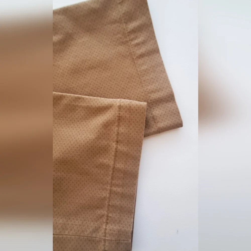 Banana Republic 32”x29” Aiden Chino, GUC Men's light brown flat front tailored
